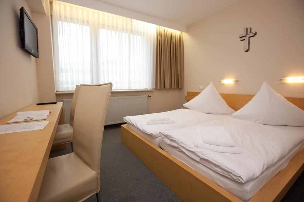 Mainhaus Stadthotel Frankfurt Francoforte sul Meno Esterno foto