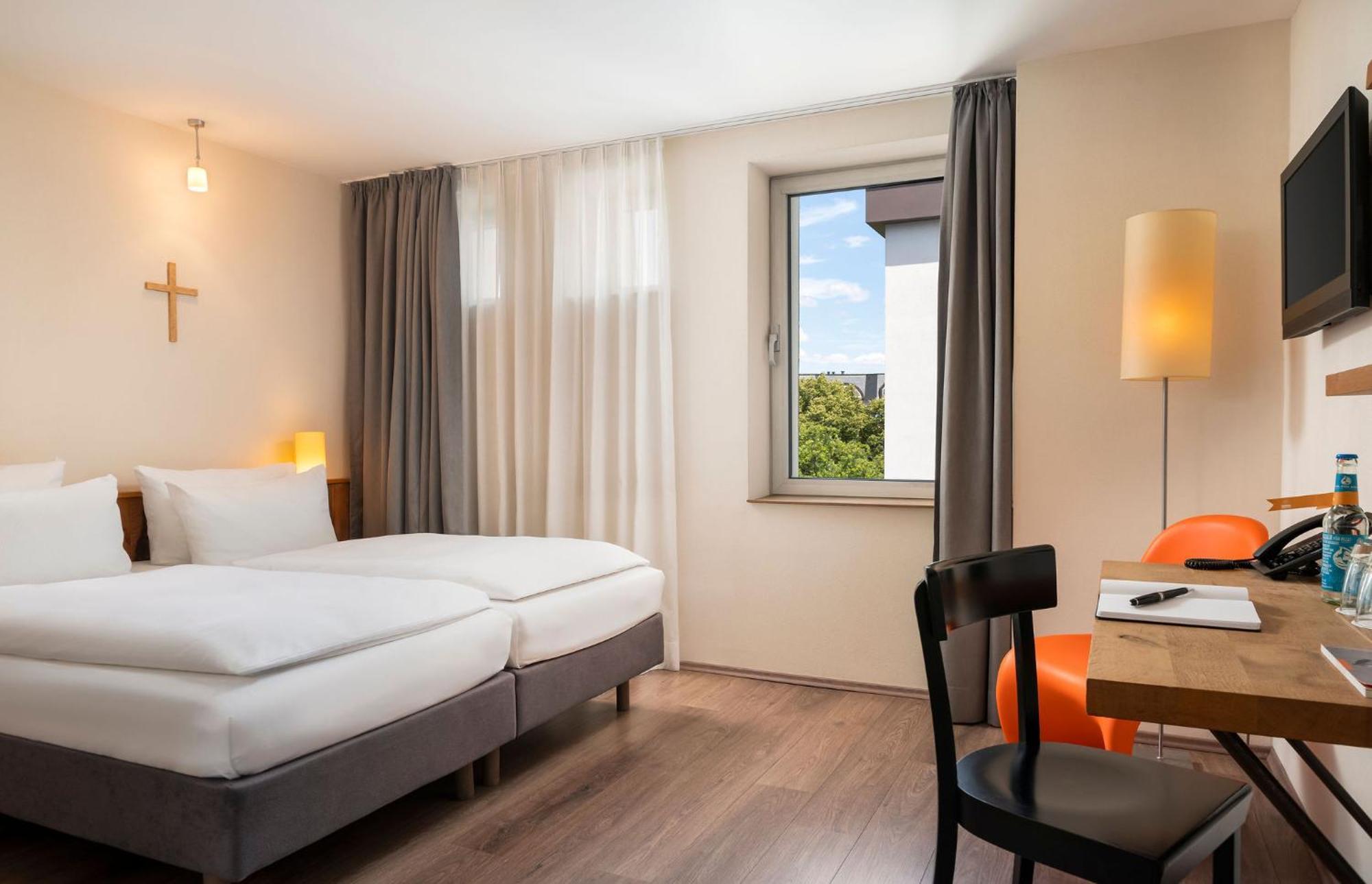 Mainhaus Stadthotel Frankfurt Francoforte sul Meno Esterno foto