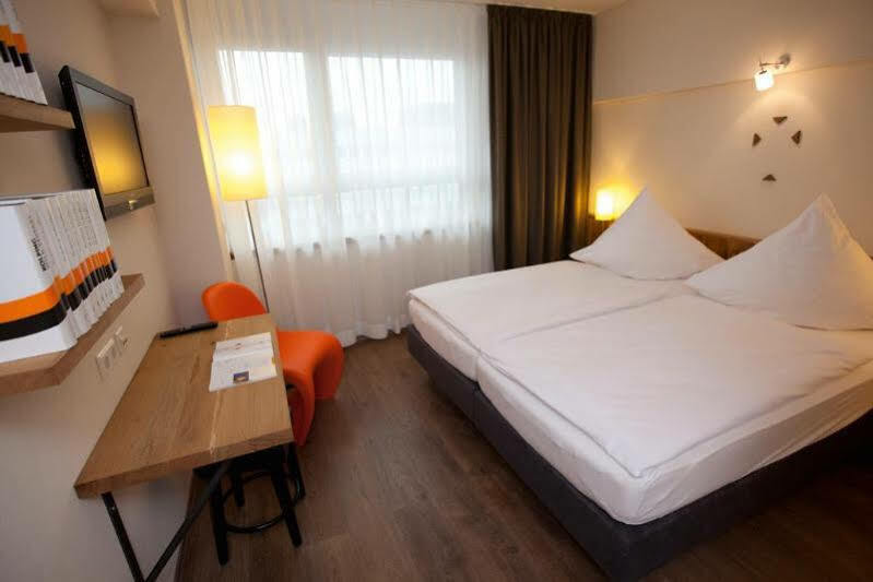 Mainhaus Stadthotel Frankfurt Francoforte sul Meno Esterno foto